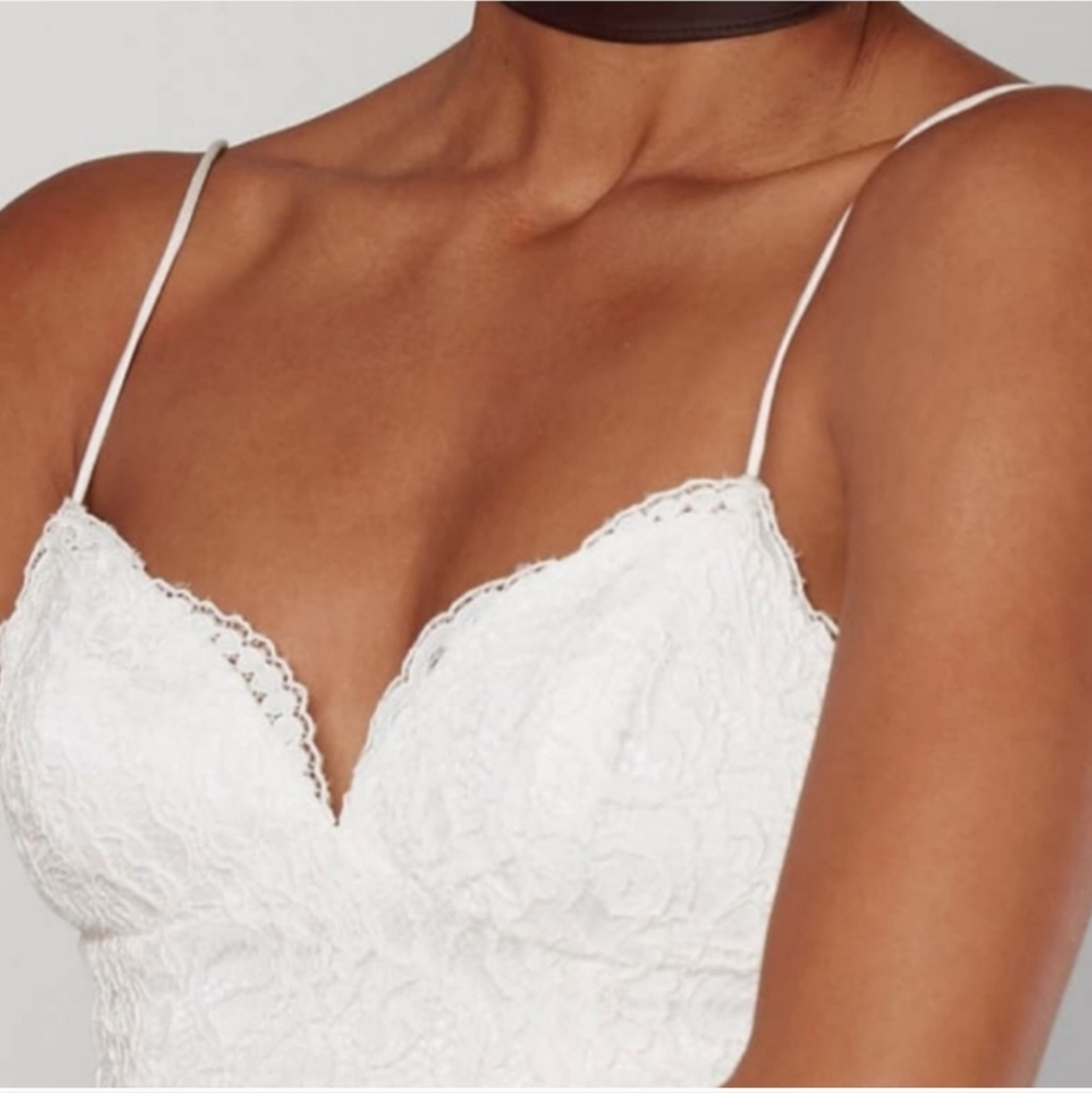 Fame and Partners White Lace Wedding / Formal Gown - Picture 2 of 7